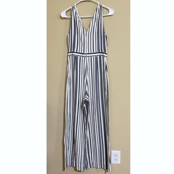 Alice + Olivia Laurice Knot Front Striped Wide Leg Jumpsuit in Blue/White Size 6 - Picture 6 of 16